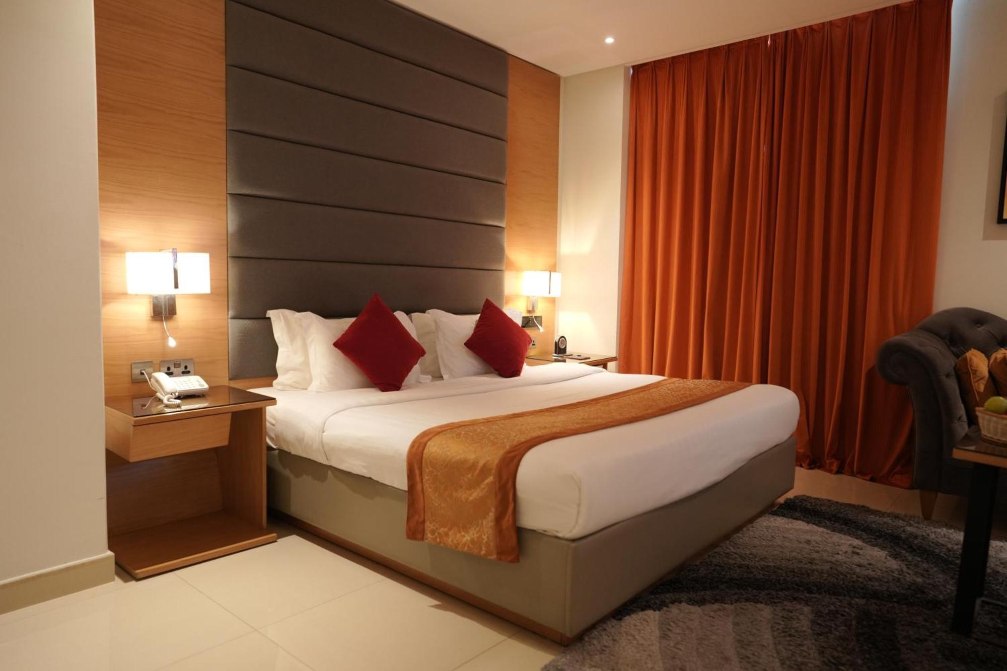 Meshal Hotel Manáma Kültér fotó