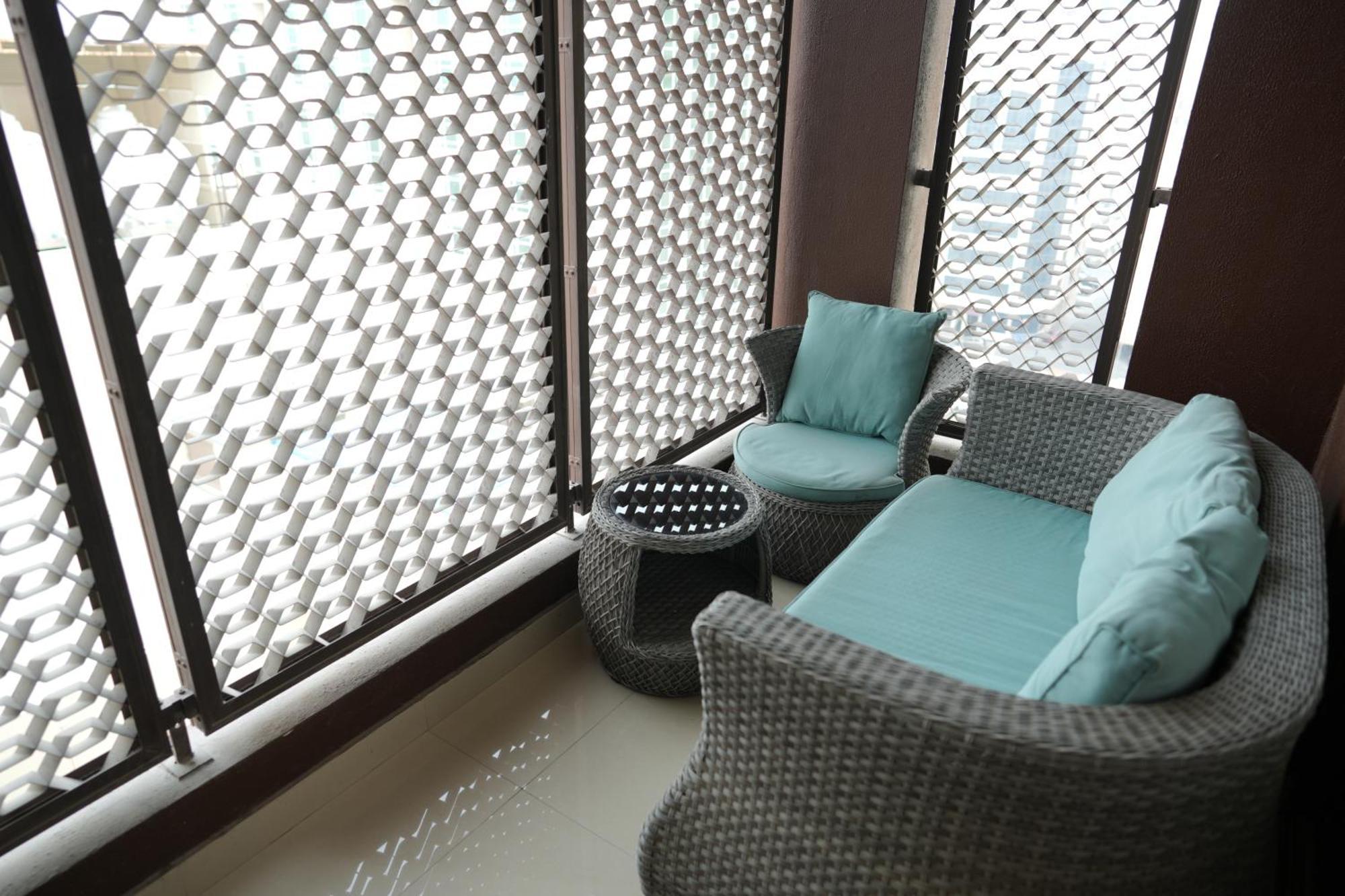 Meshal Hotel Manáma Kültér fotó