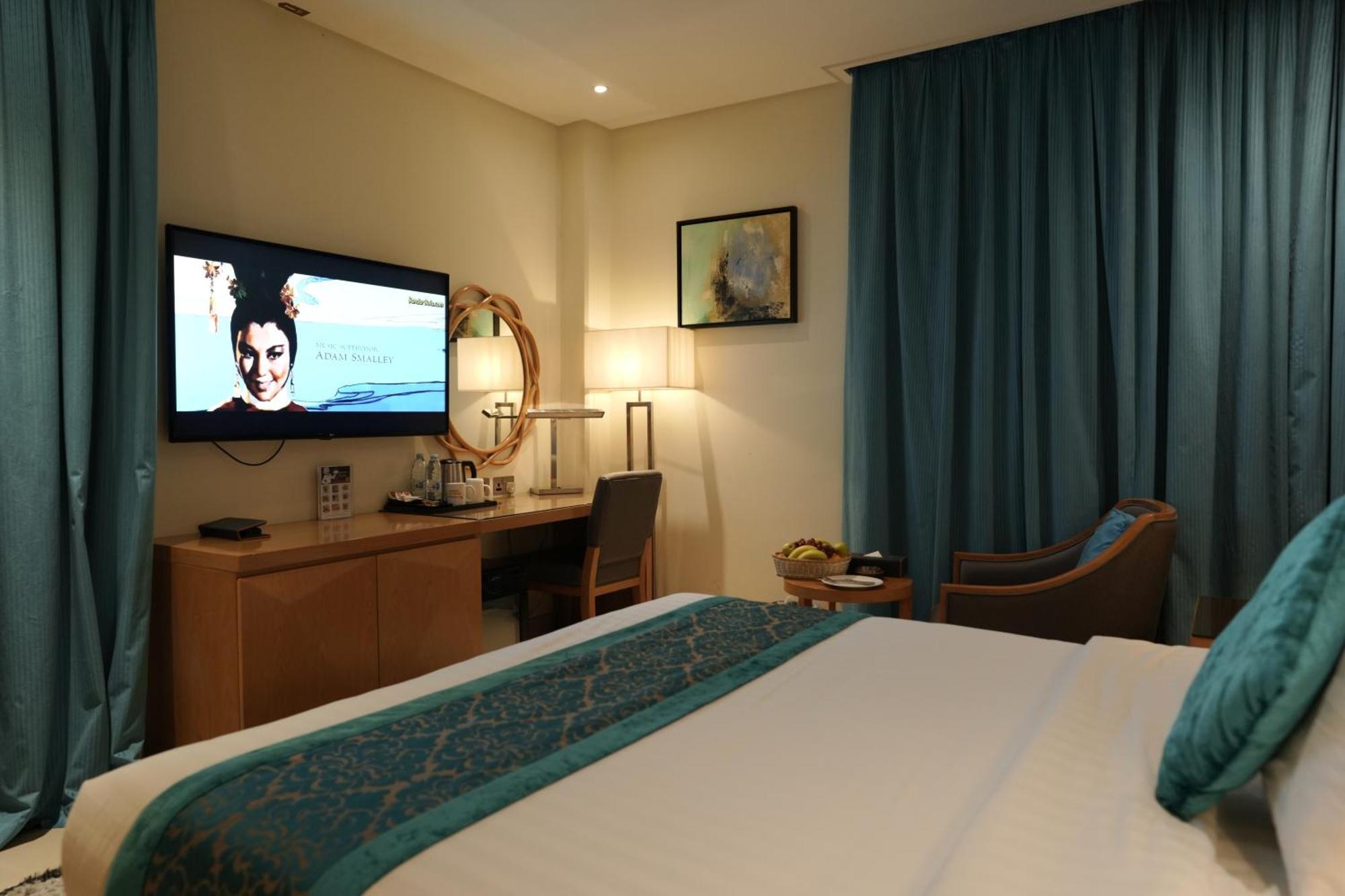 Meshal Hotel Manáma Kültér fotó