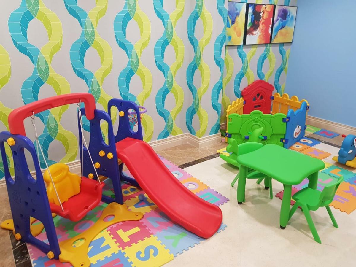 Meshal Hotel Manáma Kültér fotó