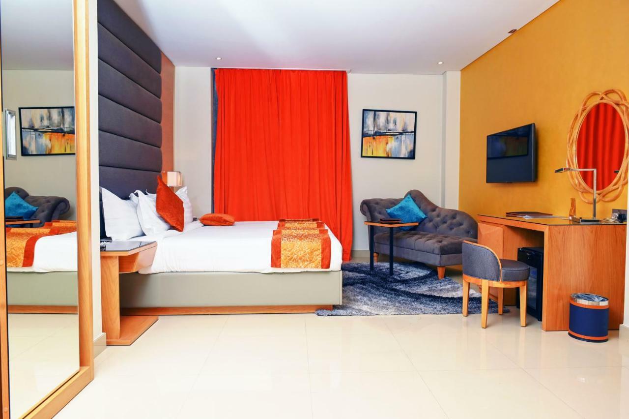 Meshal Hotel Manáma Kültér fotó