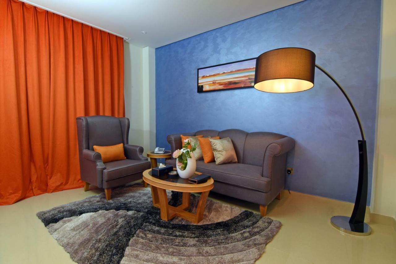 Meshal Hotel Manáma Kültér fotó