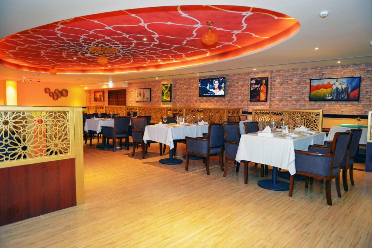 Meshal Hotel Manáma Kültér fotó